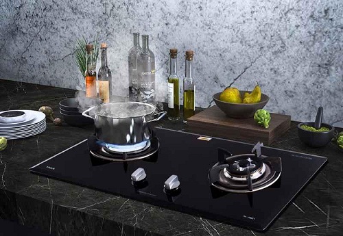 bep-tu-voi-bep-ga-cai-nao-tiet-kiem-hon